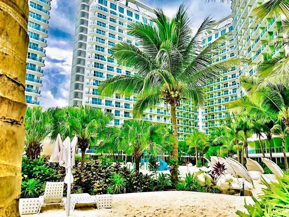 Blue Sky Bliss Escapes Apartment Manila