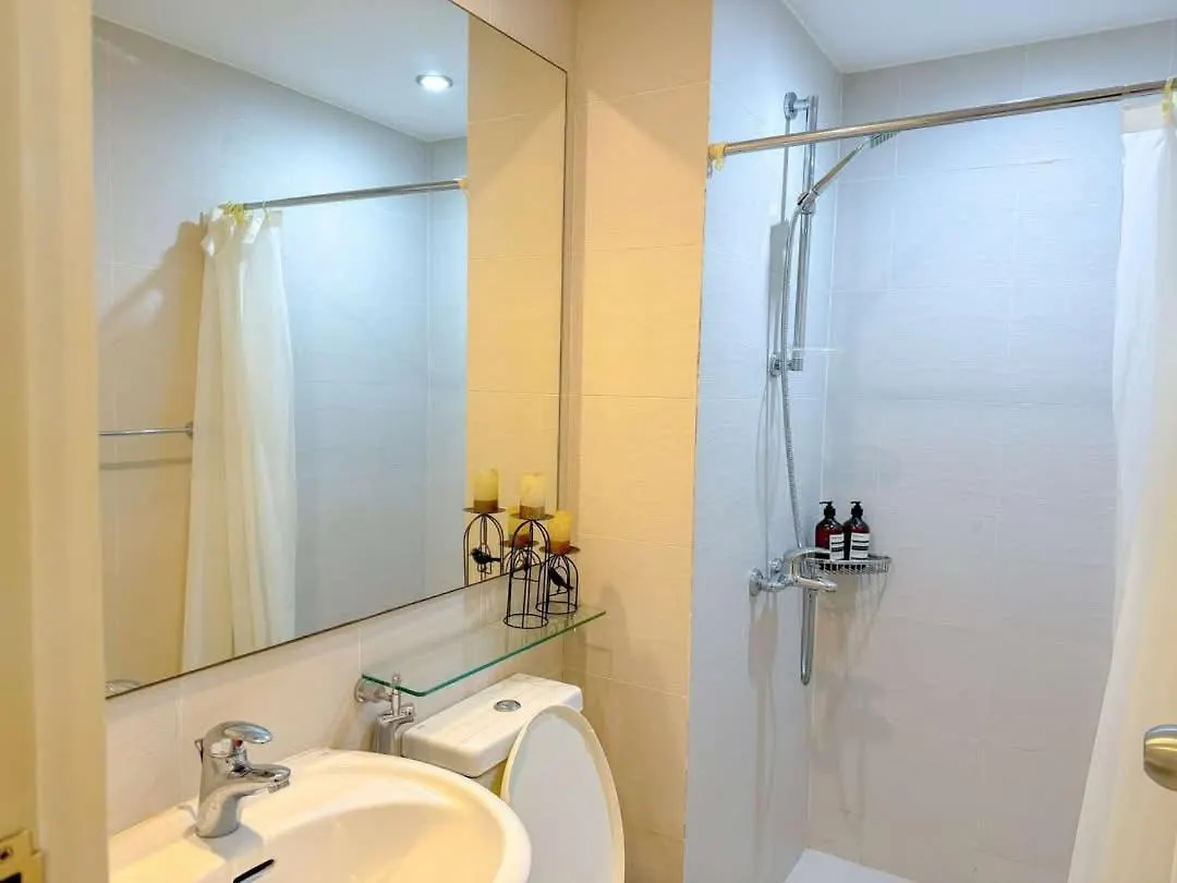 Blue Sky Bliss Escapes Apartment Manila